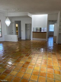 Building Photo - 3 br, 2.5 bath Condo - 7460 La Paz Blvd Ap...