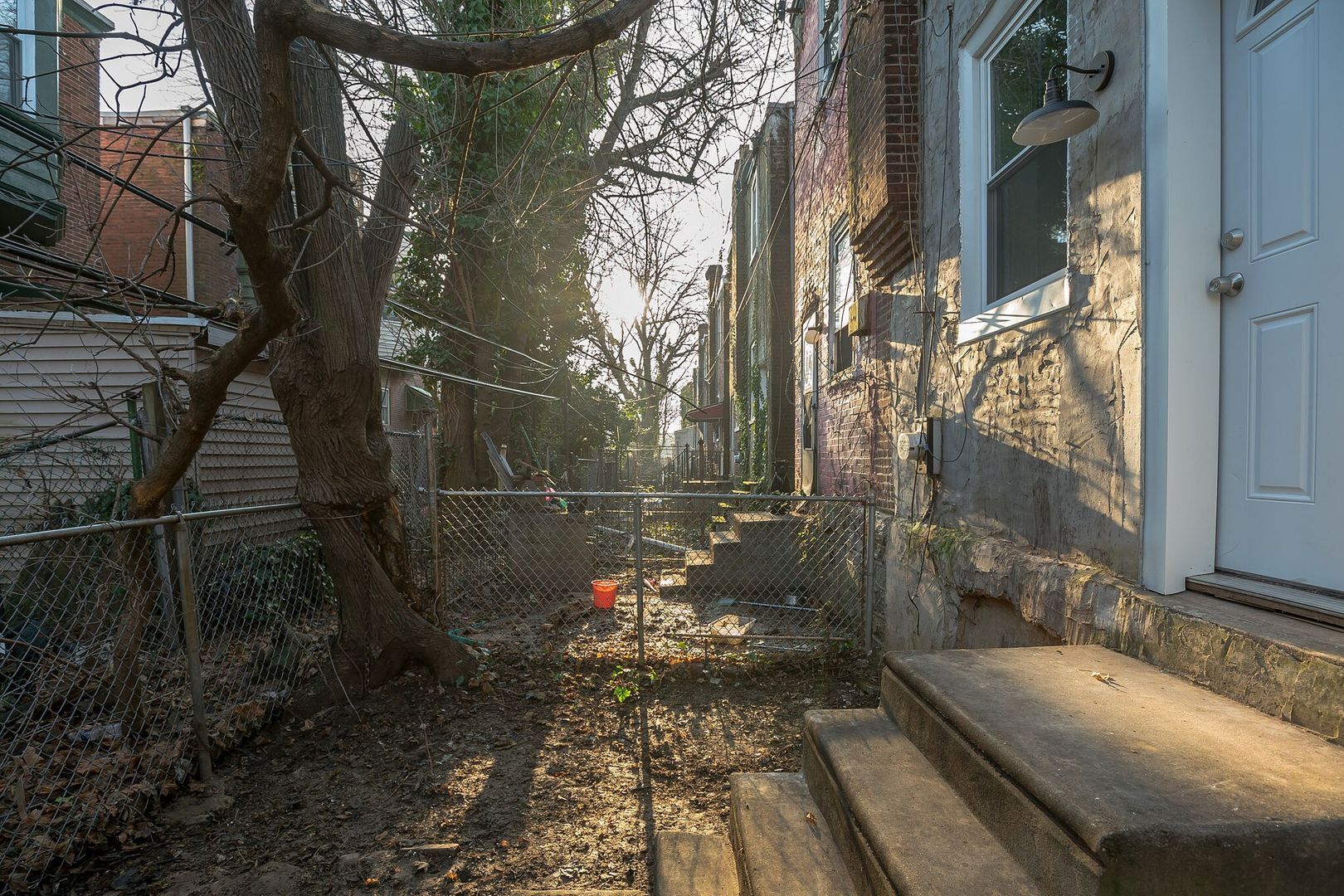 Building Photo - 1227 S Peach St