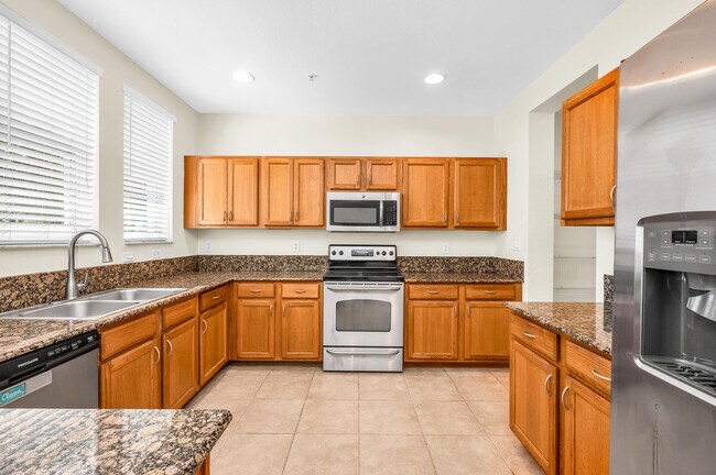 Building Photo - 750 Millbrae Ct