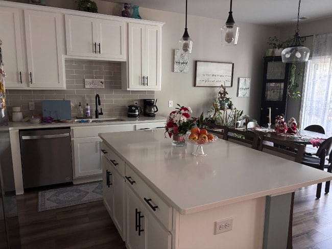 Building Photo - 8351 Child's Cove