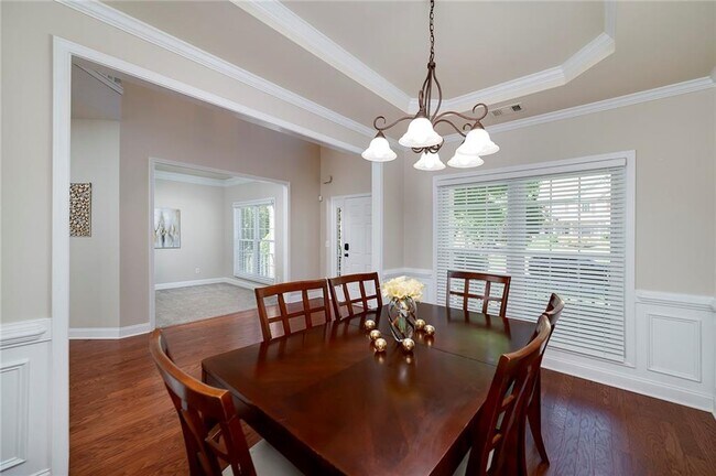 Building Photo - 1120 Bagwell Dr NW