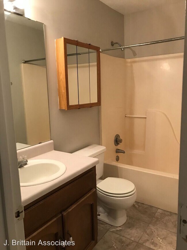 Building Photo - 2 br, 2 bath House - 927 Willow Point