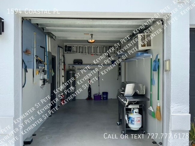 Building Photo - 1594 Coastal Pl