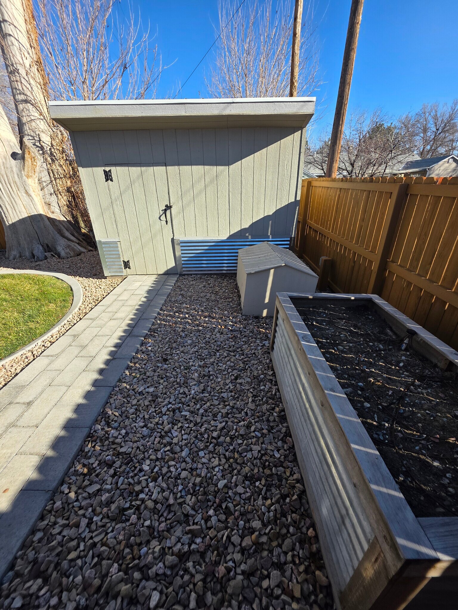 Building Photo - 308 N Mulberry St