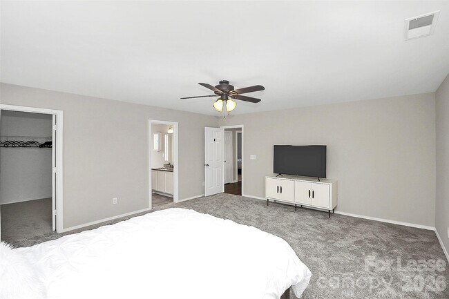 Building Photo - 1711 Rustic Arch Way