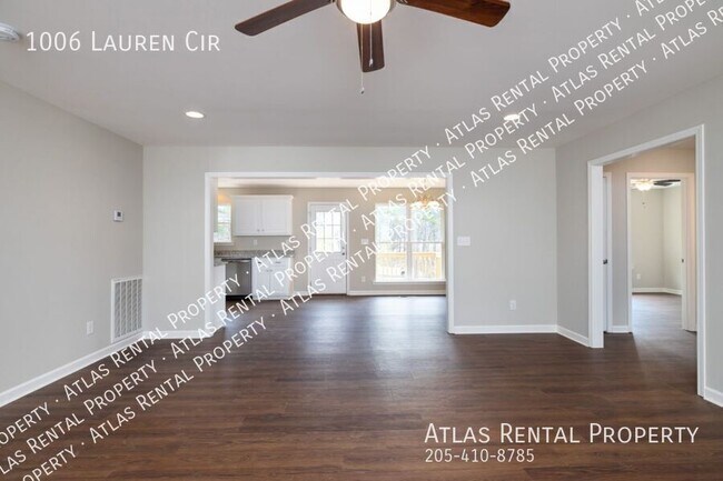 Building Photo - 1006 Lauren Cir E