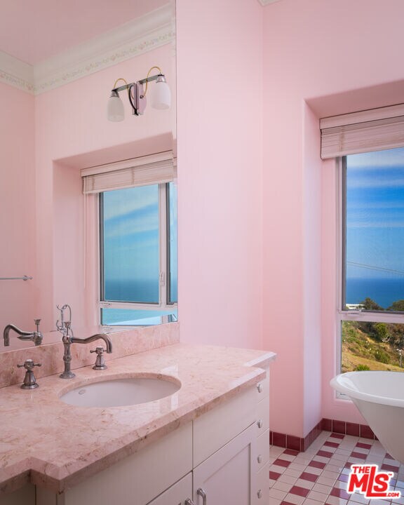 Building Photo - 3235 Rambla Pacifico St