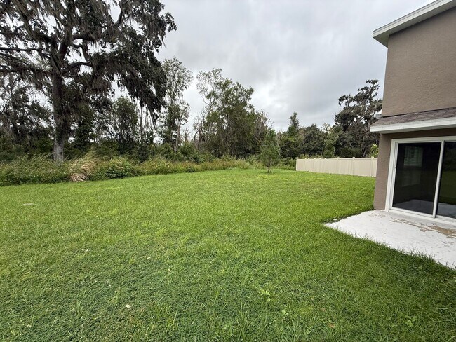 Building Photo - Newly built 3 bedroom home in a quiet Cul-...