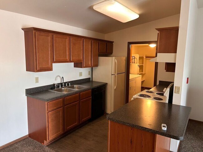 Building Photo - 6300 80th Pl