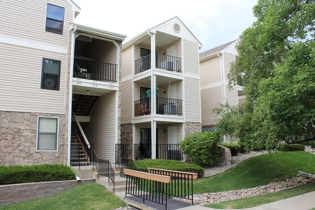 Building Photo - Wonderful 2 Bed Condo in Great Location