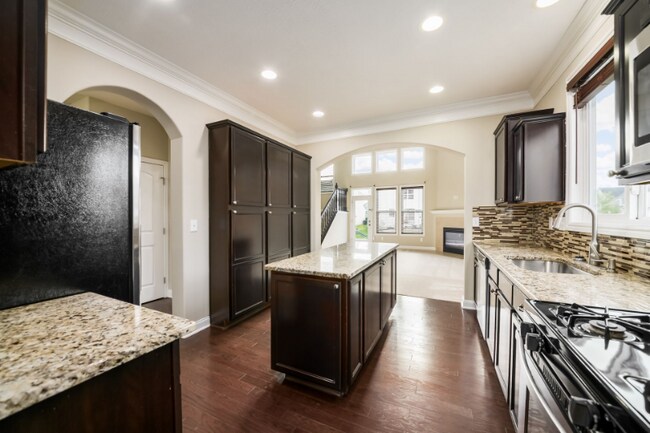 Building Photo - 8865 Sweetshade Dr