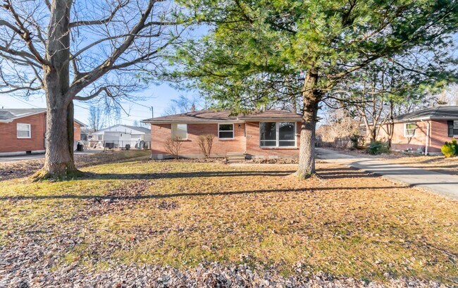 Building Photo - 4BR/2Ba house- Ready for new occupant!