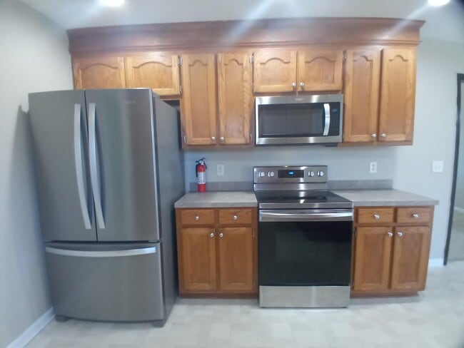 Building Photo - 3525 Drayton Dr