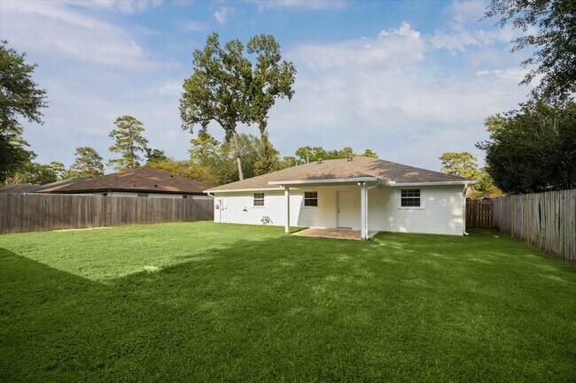 Building Photo - 23103 Berry Pine Dr