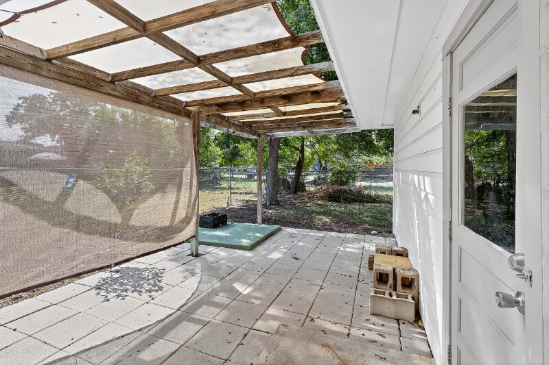 Building Photo - 4634 Weir Dr