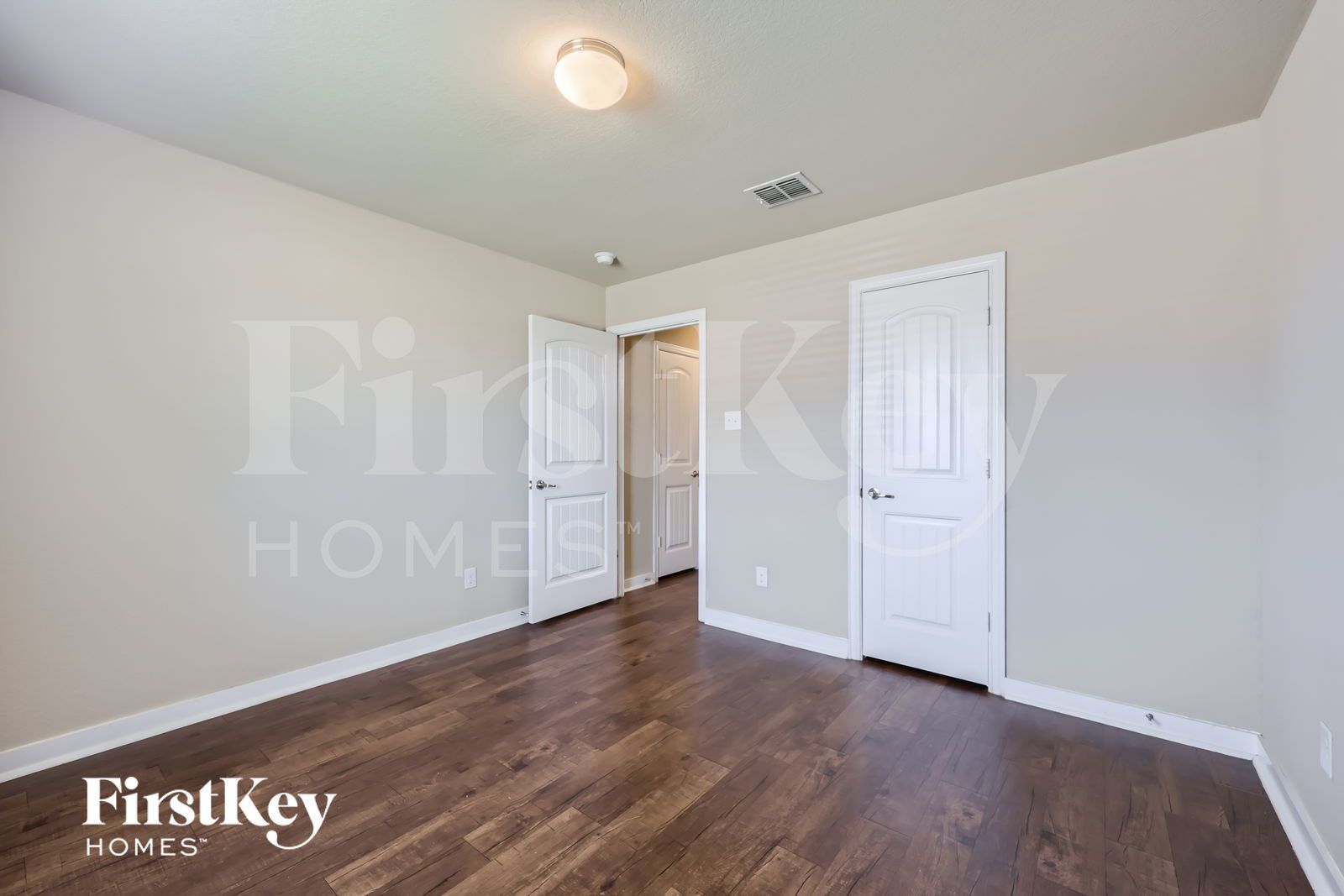 Building Photo - 3613 Cayman Dr