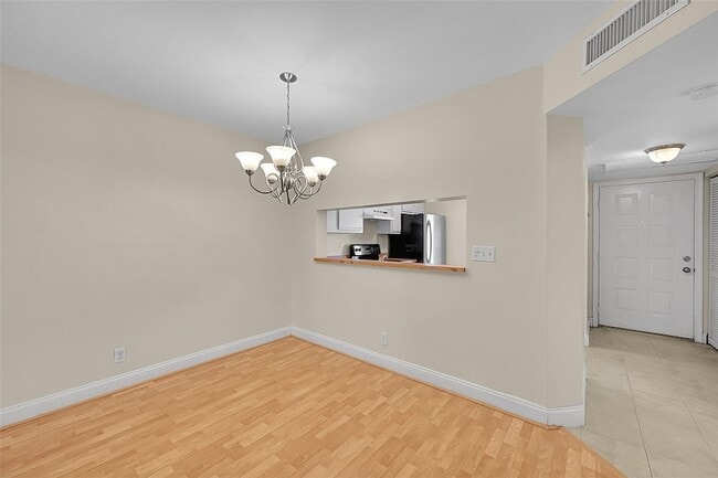 Building Photo - 2518 NW 89th Dr