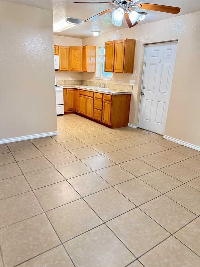 Building Photo - 5939 Farm to Market Rd 1459