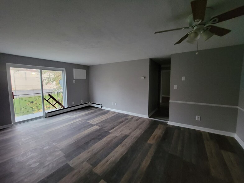 Building Photo - 13444 Euclid Ave