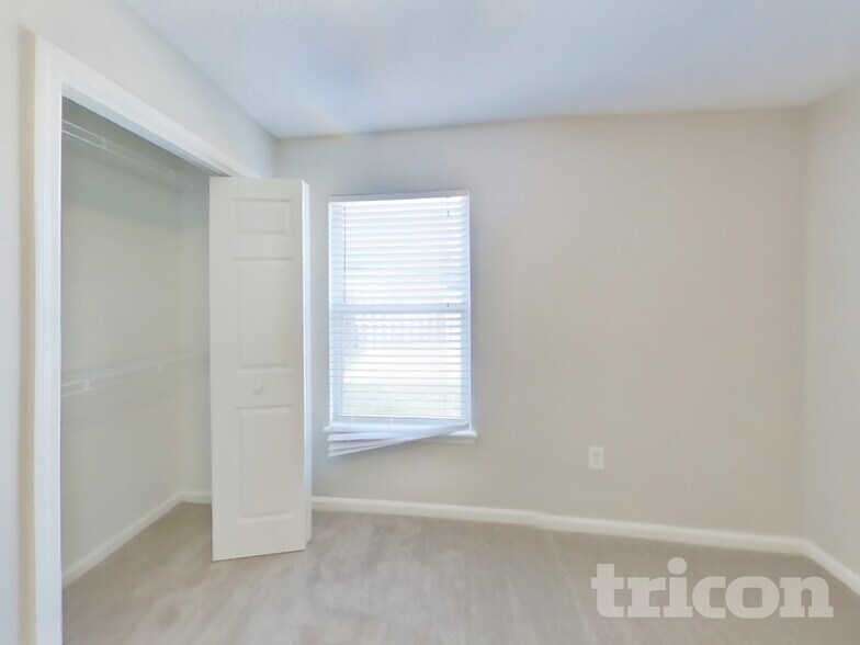 Building Photo - 3951 Hideaway Lane