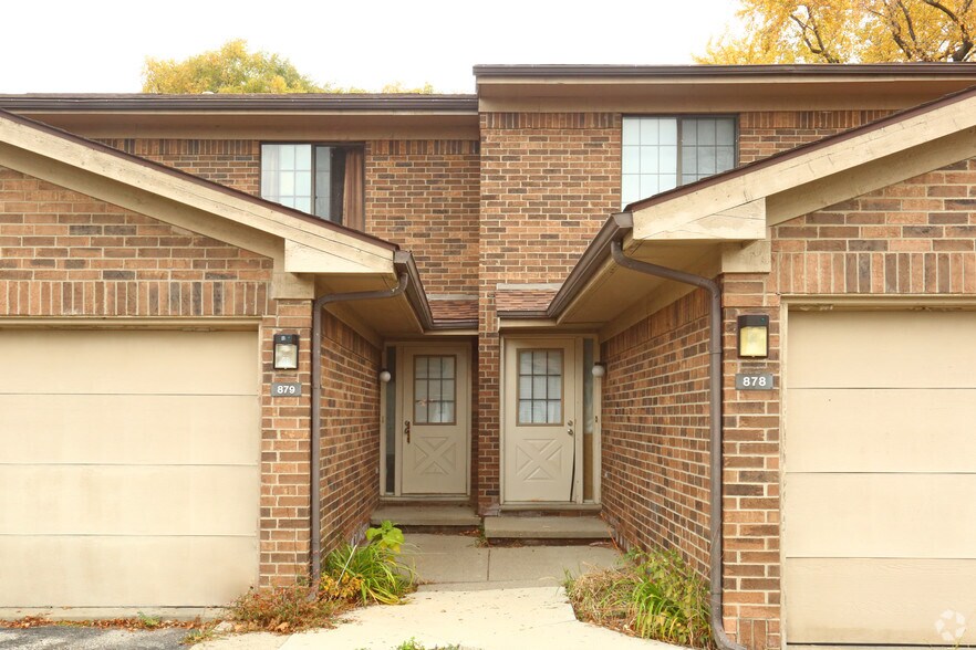 Schafer Square 901 F J McCree Dr Flint MI 48503 Apartment Finder