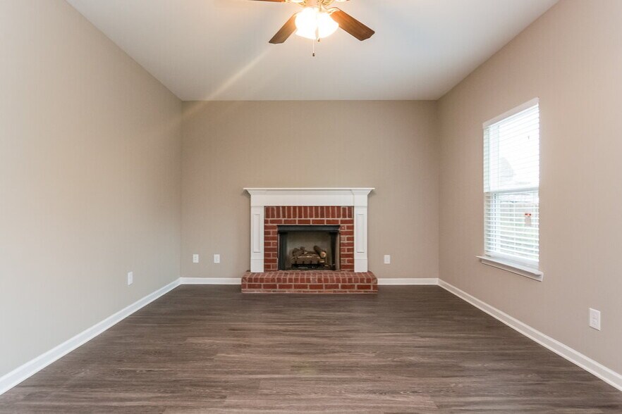 Building Photo - 103 Archer Ct