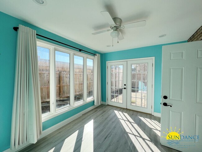 Building Photo - 1059 Windmill Dr