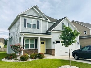 Building Photo - 102 Abaco Dr E