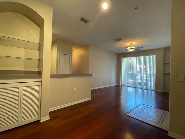 Building Photo - 2br/1ba First Floor Visconti Condo!