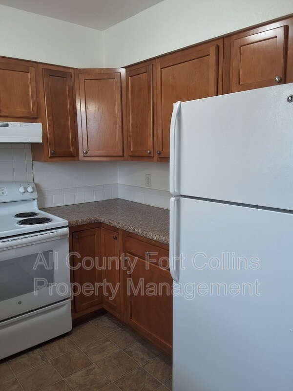 Building Photo - 1428 S Dotsero Ave