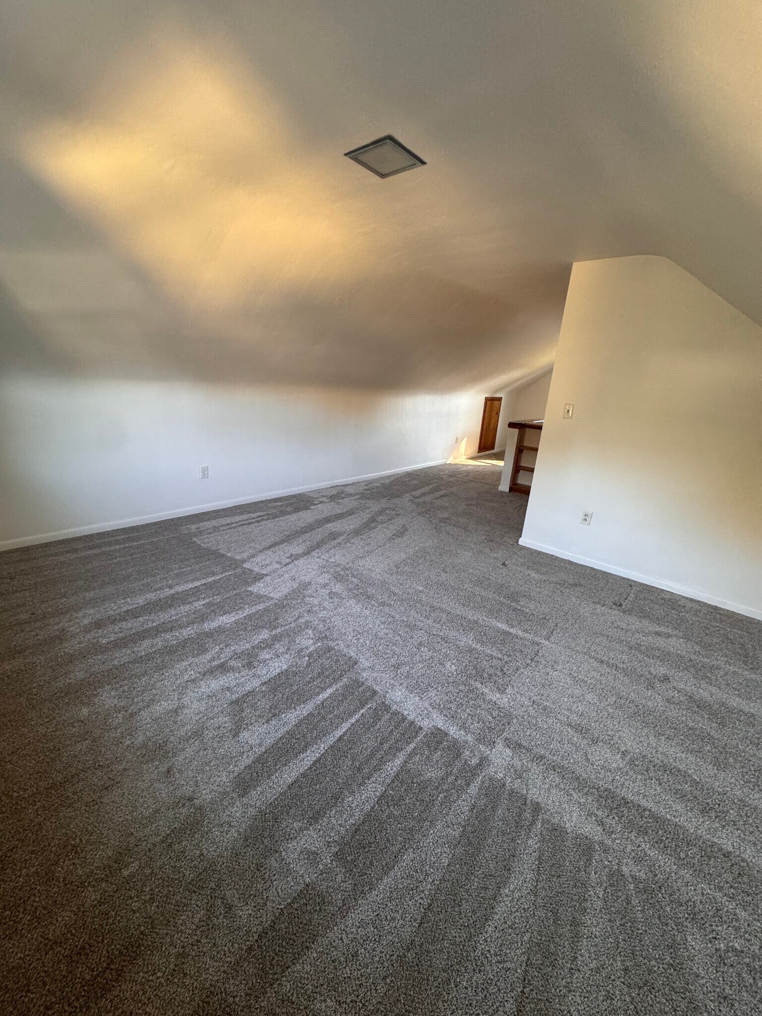 Building Photo - 412 Adams Ave