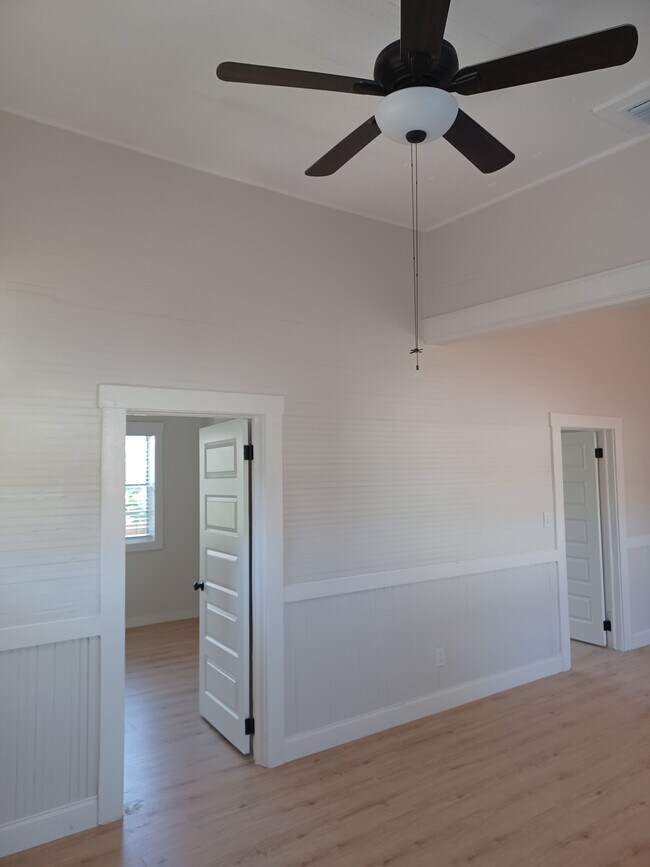 Building Photo - 2508 N Avenida Republica de Cuba