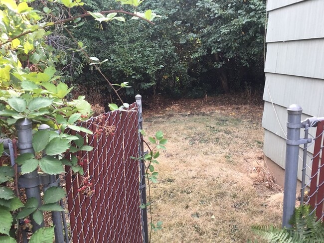 Building Photo - UNIVERSITY MID CENTURY