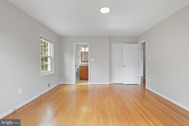 Building Photo - 6139 Tompkins Dr