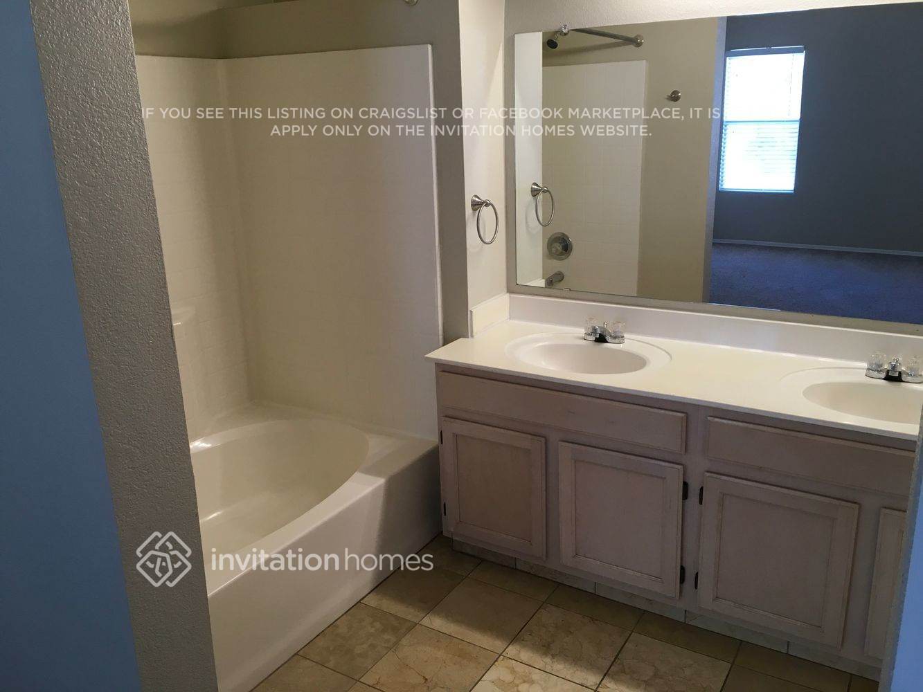 Building Photo - 10510 N 76th Dr