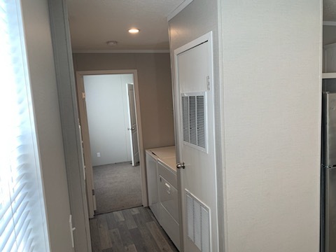 Building Photo - 160 Forrest Ave