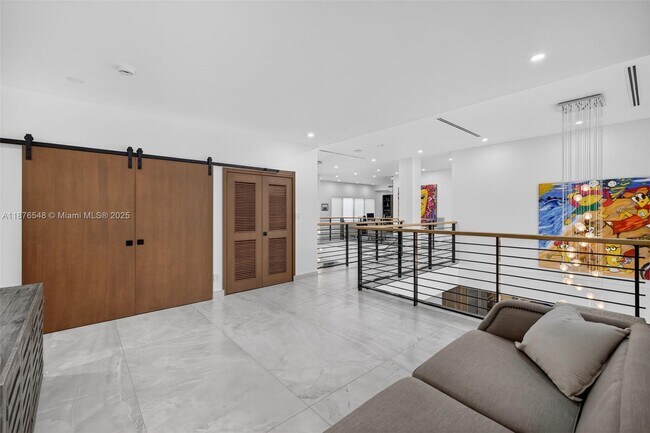 Building Photo - 3000 Riverland Rd