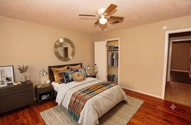 Building Photo - 4133 NE Stallings Dr