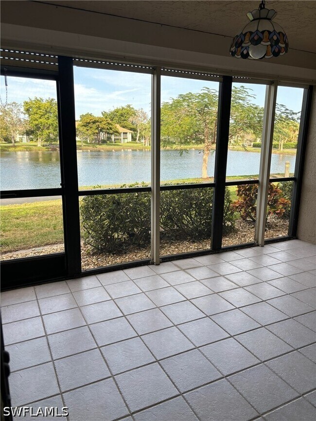 Building Photo - 513 Lake Louise Cir
