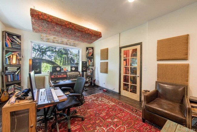 Building Photo - 4713 Bedel St