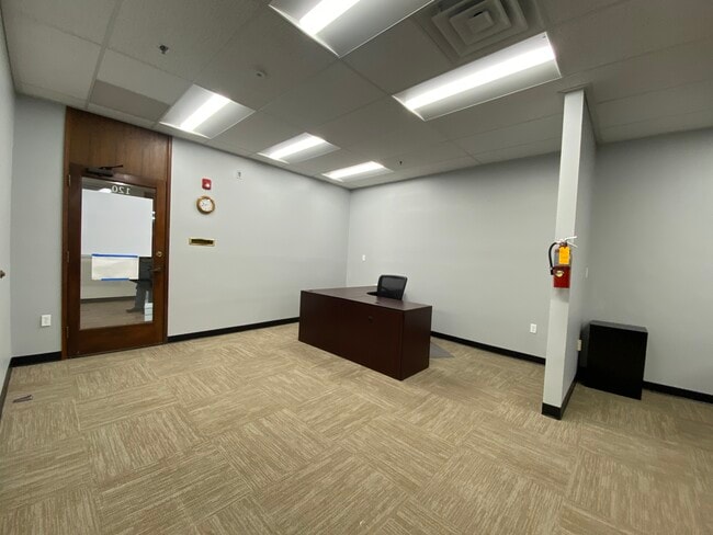 Building Photo - Starbucks & Kitsap Bank Plaza Suite 120