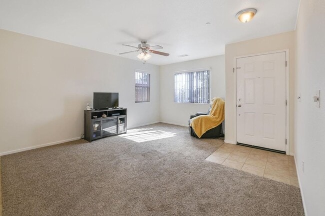 Building Photo - 467 Descanso Bay Ct