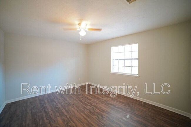 Building Photo - 1312 Nylic St