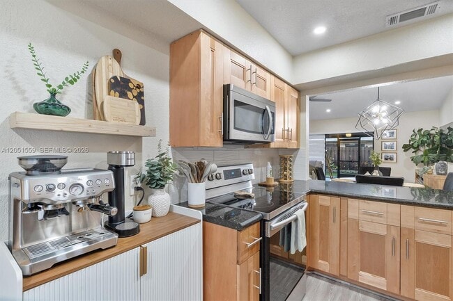 Building Photo - 1581 NW 98th Way
