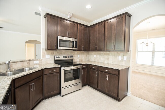 Building Photo - 5863 Krim Dr