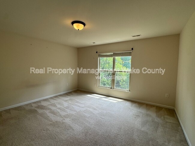 Building Photo - 2108 Chipley Dr