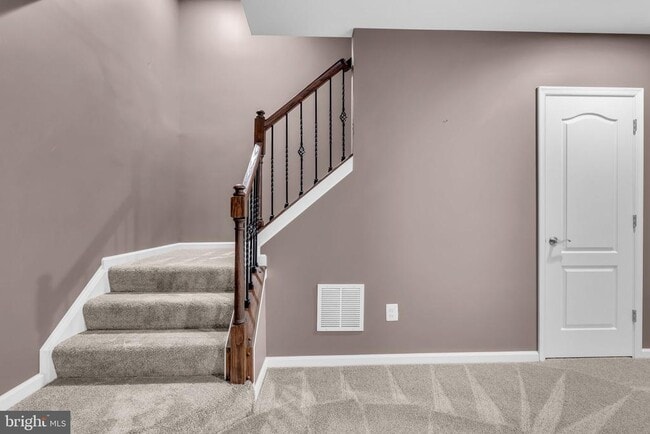 Building Photo - 40578 Sculpin Ct