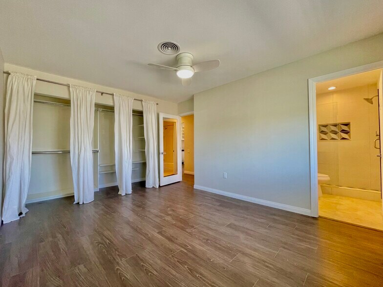 Building Photo - 42900 Texas Ave