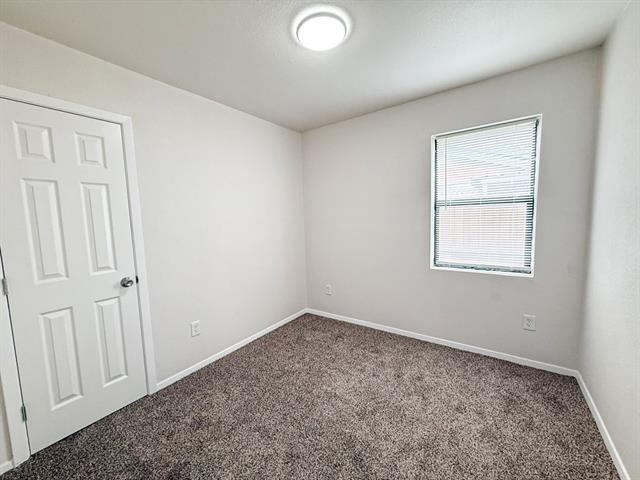 Building Photo - 110 Marigold Dr