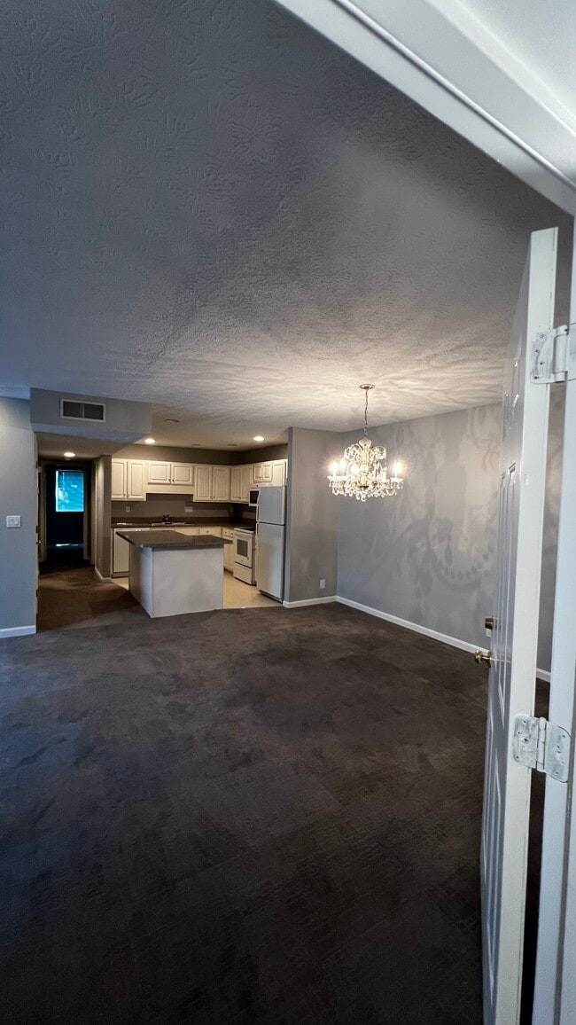 Building Photo - 4204 Browns Ln